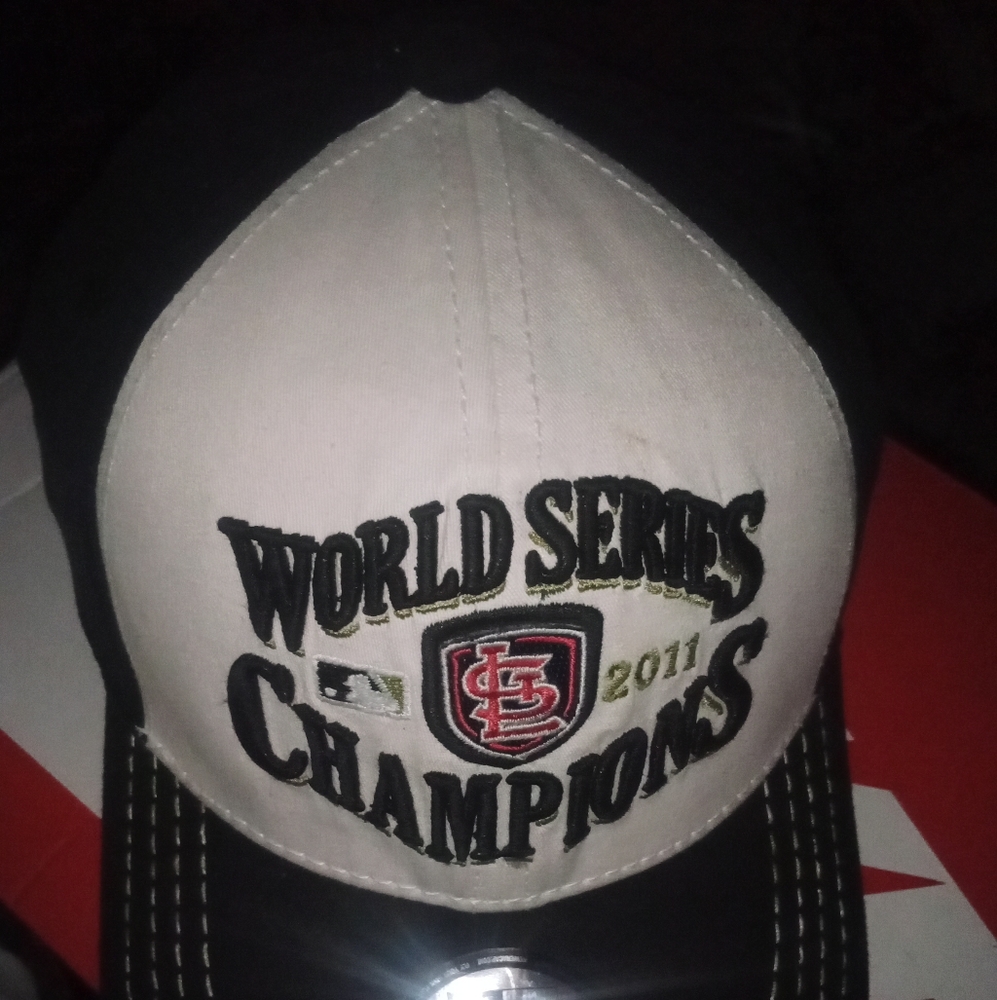 2011 World series champions(cardinal)new era hat